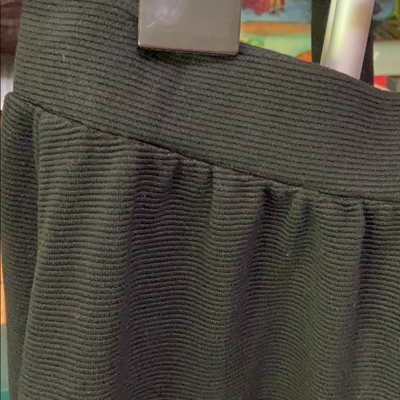 Skirt - Picture 3 of 3